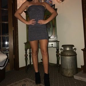 Short shimmery gray dress!